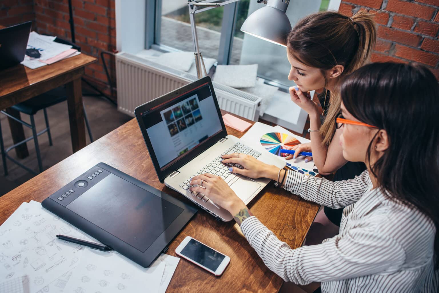 Pourquoi la conception de site web influence les premières impressions