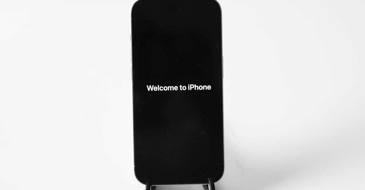 découvrez les stratégies innovantes et percutantes d'apple en matière de marketing. plongez dans l'univers de la marque à la pomme et explorez comment elle attire, fidélise et engage ses clients avec des campagnes créatives et inspirantes.