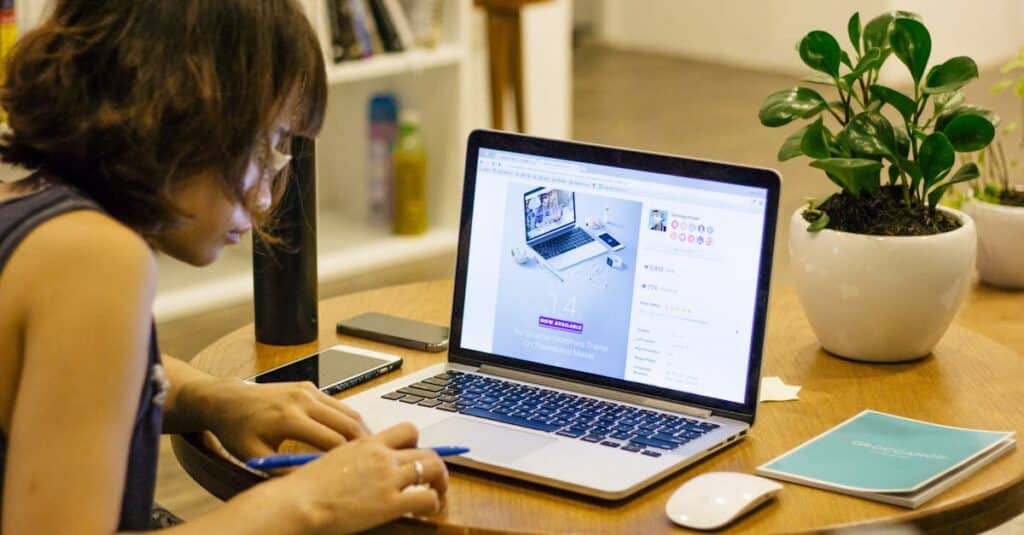 Découvrez 6 plateformes d'e-learning incontournables pour commercialiser vos formations en ligne 8 découvrez l'e-learning, la solution moderne pour apprendre à votre rythme et selon vos besoins. accédez à une multitude de cours en ligne, maîtrisez de nouvelles compétences et transformez votre avenir grâce à une formation flexible et interactive.