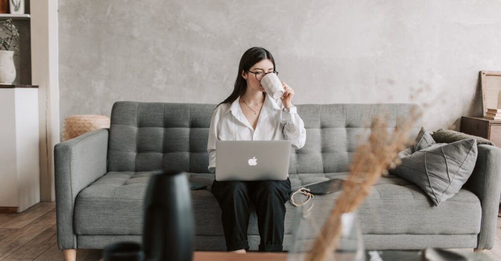 Cinq outils incontournables pour optimiser vos emails 5 découvrez comment optimiser vos emails pour améliorer vos taux d'ouverture et de conversion. apprenez des astuces et des techniques efficaces pour rédiger des messages percutants et engageants qui captiveront votre audience.
