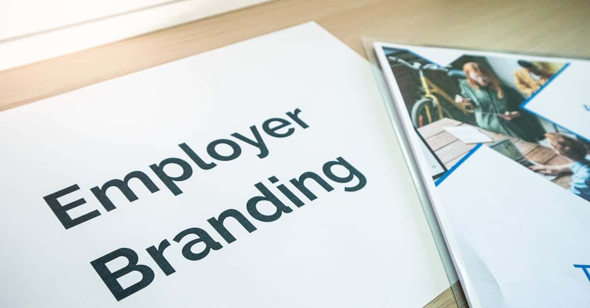 découvrez comment l'employer branding peut transformer votre entreprise en attirant les meilleurs talents, en renforçant l'engagement des employés et en améliorant votre image de marque. explorez des stratégies efficaces pour bâtir une culture d'entreprise attractive et inspirante.