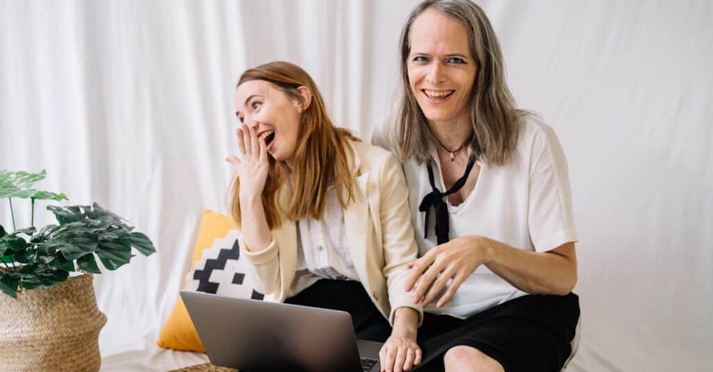Entrepreneurs : Comment tirer parti des compétences des freelances en gestion des médias sociaux ? 1 découvrez le monde des freelancers : des professionnels talentueux qui offrent leurs services de manière autonome dans divers domaines, de la rédaction au design graphique. trouvez le freelance idéal pour votre projet et libérez votre créativité!
