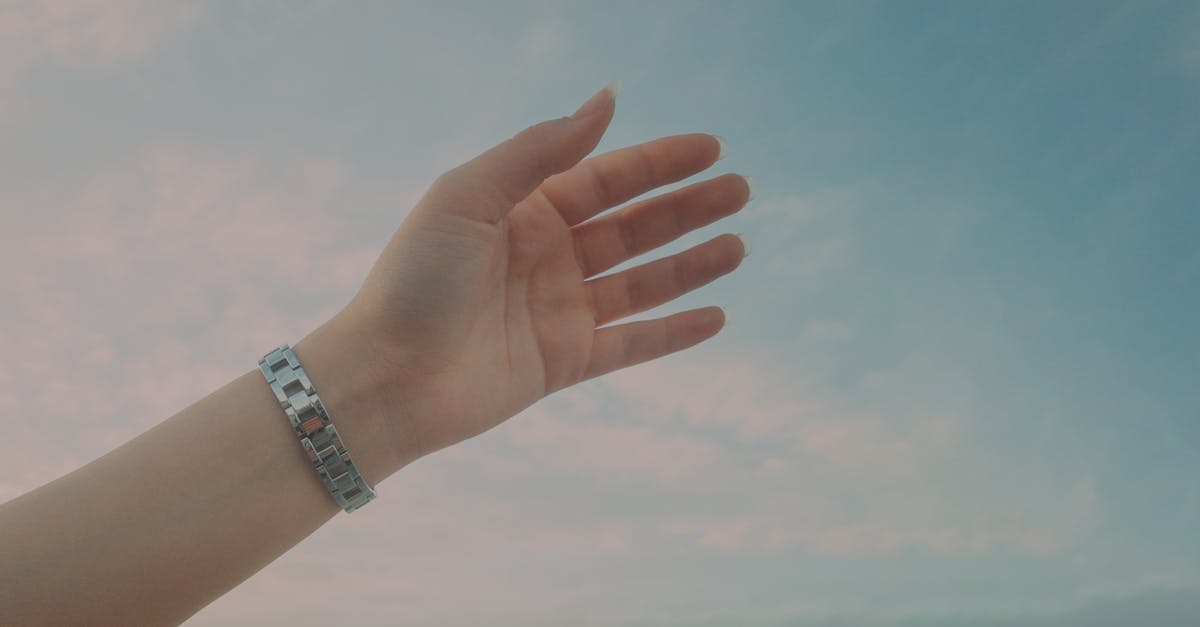 Optimiser l'utilisation du cloud hybride au sein de votre entreprise 2 découvrez comment l'optimisation du cloud hybride peut améliorer l'efficacité de votre infrastructure it, réduire les coûts et garantir une flexibilité inégalée pour vos opérations. maximisez vos ressources tout en alliant la puissance du cloud public et privé.