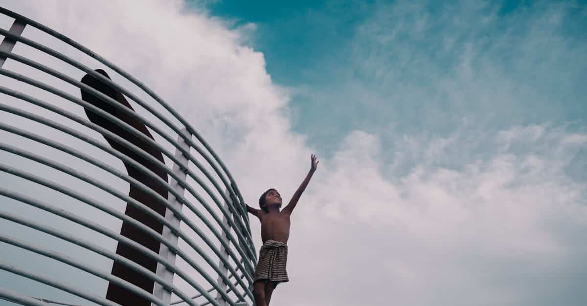 Optimiser l'utilisation du cloud hybride au sein de votre entreprise 3 découvrez comment optimiser votre cloud hybride pour allier flexibilité et performance. explorez des stratégies et des outils innovants pour améliorer la gestion de vos ressources cloud tout en réduisant les coûts et en assurant une sécurité renforcée.