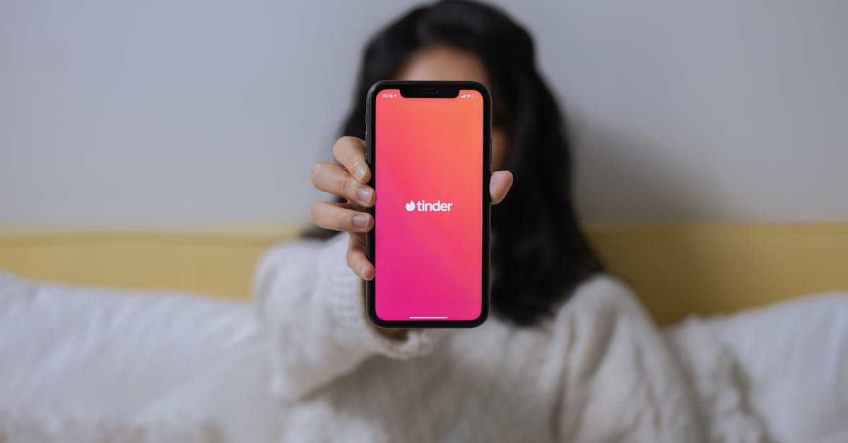 Les incontournables d'iOS 17 : Tout ce qu'il faut savoir sur les nouvelles fonctionnalités 1 découvrez ios 17, la dernière mise à jour d'apple pour iphone. explorez ses nouvelles fonctionnalités, améliorations de sécurité et outils innovants qui simplifient votre expérience mobile. restez connecté et productif avec ios 17!