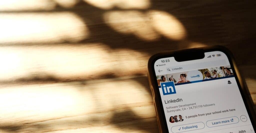 outils indispensables pour dynamiser votre stratégie marketing sur LinkedIn 5 découvrez linkedin, la plateforme incontournable pour les professionnels. connectez-vous avec des collègues, développez votre réseau, partagez votre expertise et explorez des opportunités de carrière.