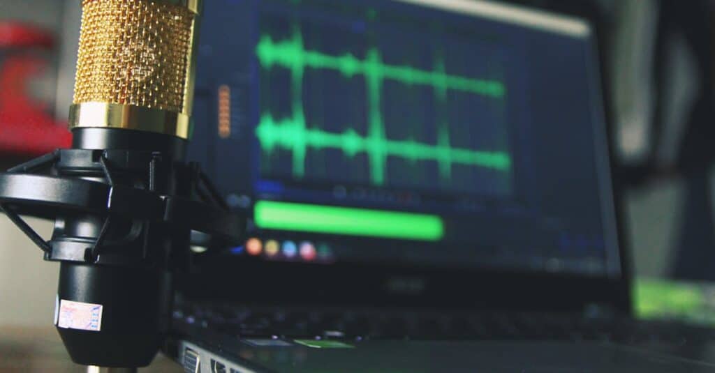 Les 6 outils essentiels pour lancer votre propre podcast 5 découvrez notre podcast captivant qui explore divers sujets passionnants à travers des interviews inspirantes et des discussions enrichissantes. rejoignez-nous pour un voyage sonore où chaque épisode apporte de nouvelles perspectives et idées. écoutez et plongez dans l'univers du podcast dès aujourd'hui !