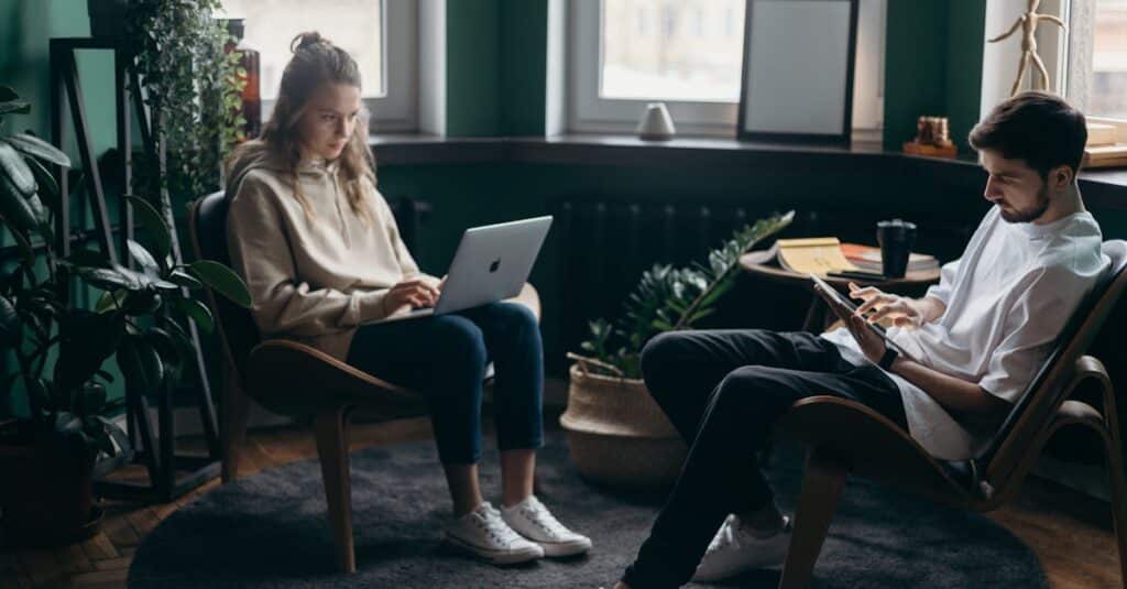Comment optimiser vos 10 premières minutes au bureau pour une journée productive 3 découvrez comment améliorer votre productivité au quotidien grâce à des conseils pratiques, des outils efficaces et des méthodes éprouvées. transformez votre gestion du temps et atteignez vos objectifs plus rapidement.