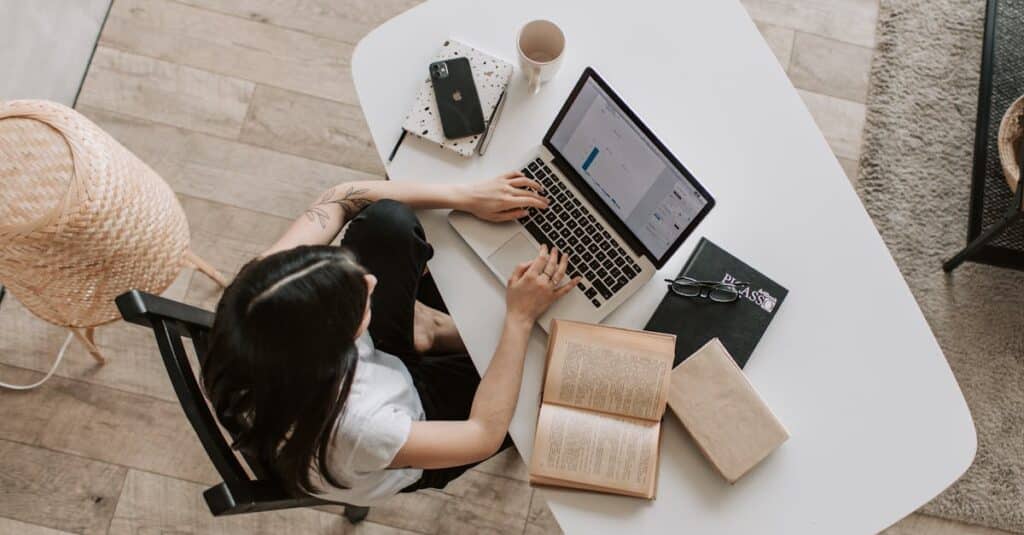 Top 10 des modules SEO incontournables pour optimisez votre boutique Prestashop 5 découvrez comment les modules seo peuvent optimiser la visibilité de votre site web. apprenez à utiliser des outils puissants pour améliorer votre référencement naturel et attirer plus de visiteurs.