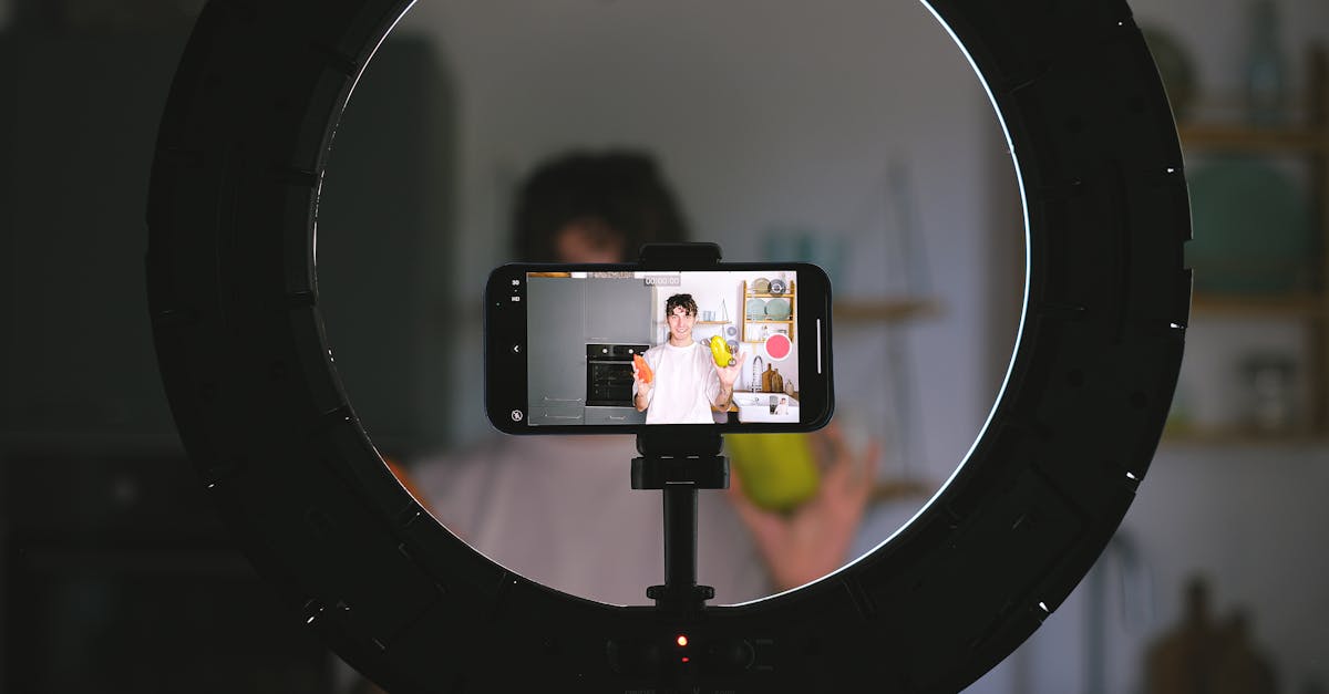 astuces pour réaliser des vidéos de haute qualité avec votre smartphone 1 découvrez des astuces incontournables pour réaliser des vidéos époustouflantes avec votre smartphone. apprenez à maîtriser la lumière, le son et les techniques de tournage pour sublimer vos créations numériques.