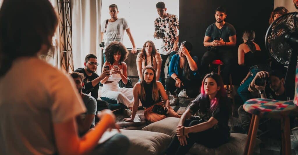 Optimisation SEO : 5 bonnes raisons d'adopter le social listening 6 découvrez l'importance du social listening, une méthode essentielle pour comprendre les conversations en ligne autour de votre marque. apprenez à analyser les sentiments des consommateurs, à identifier les tendances et à adapter votre stratégie marketing pour améliorer l'engagement et la satisfaction client.