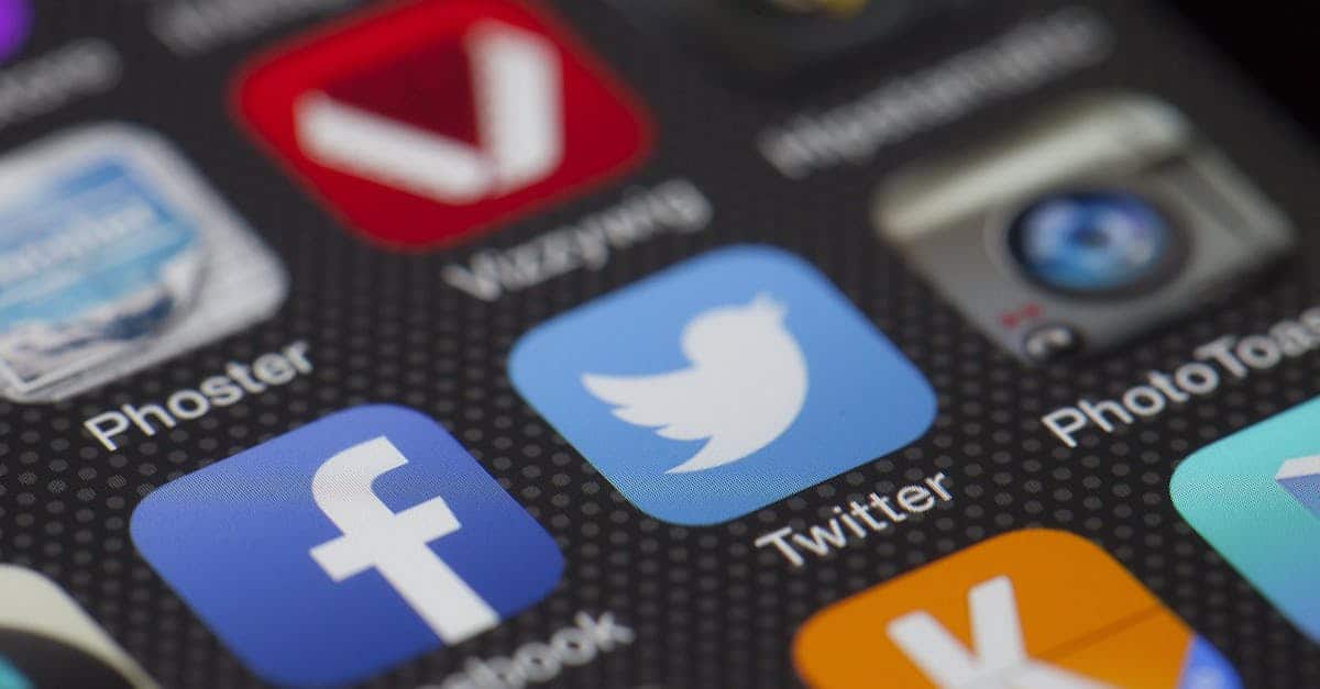 découvrez les stratégies de marketing sur les réseaux sociaux pour boostez votre visibilité en ligne. augmentez l'engagement avec votre audience et propulsez votre marque vers de nouveaux sommets grâce à des techniques efficaces et des contenus adaptés.