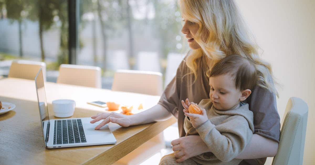 découvrez le télétravail, une solution flexible qui vous permet de travailler depuis chez vous tout en maintenant votre productivité. apprenez les meilleures pratiques pour réussir dans un environnement de travail à distance.