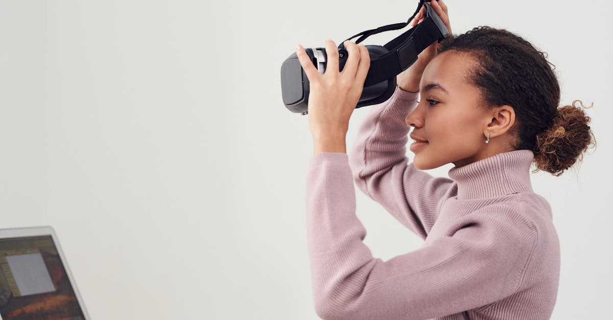 Guide pratique pour développer une application en réalité virtuelle (VR) 3 découvrez l'univers fascinant de la réalité virtuelle, une technologie innovante qui transforme notre maniÚre d'interagir avec le monde numérique. plongez dans des expériences immersives captivantes et explorez des applications allant du divertissement aux simulations éducatives.