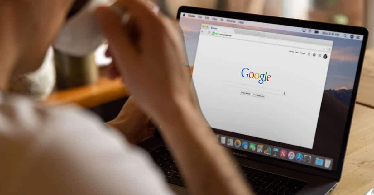 Les navigateurs web en 2025 : Quel est le champion du surf en ligne ? 2 découvrez tout ce que vous devez savoir sur les navigateurs web : des comparatifs des meilleures options, des astuces pour améliorer votre expérience de navigation et des conseils de sécurité pour naviguer sur internet en toute confiance.