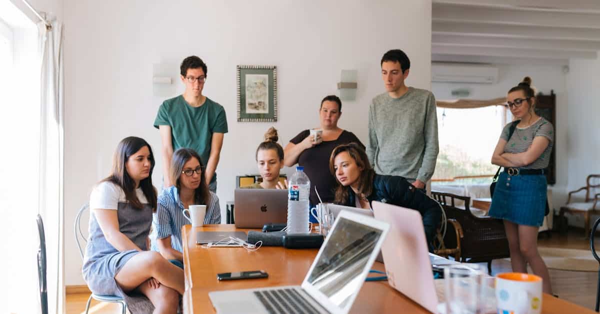 découvrez l'univers de l'entrepreneuriat féminin, où les femmes innovent et dirigent des entreprises prospères. explorez les défis, les réussites et les inspirations qui propulsent les femmes vers le succès dans le monde des affaires.
